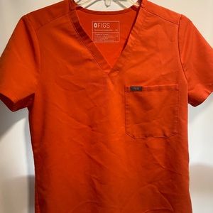 figs one pocket top. Sunset. Orange